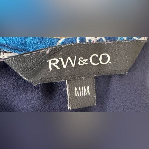 RW&Co. Sleeveless Flowy Blue Floral Print Halter Neck Top Blouse. Medium. - Picture 7 of 8